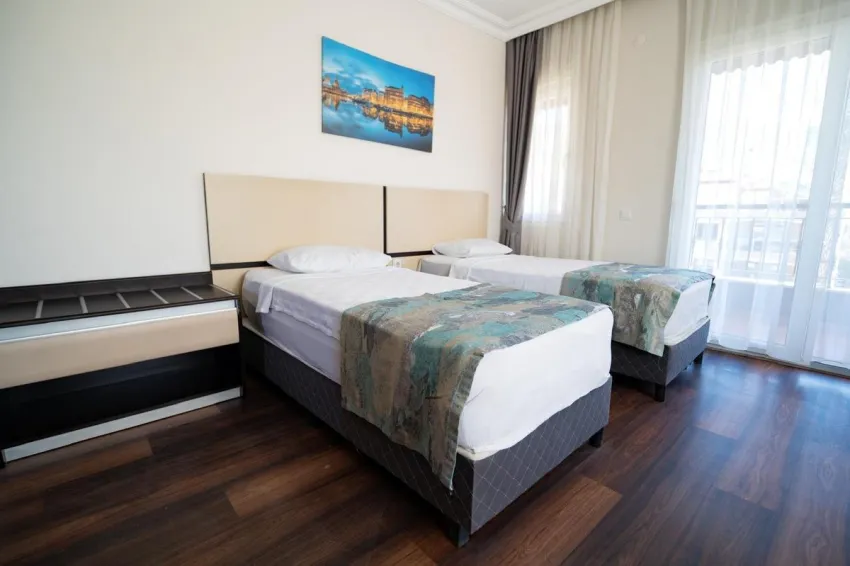Royalisa City Apart 3*-29