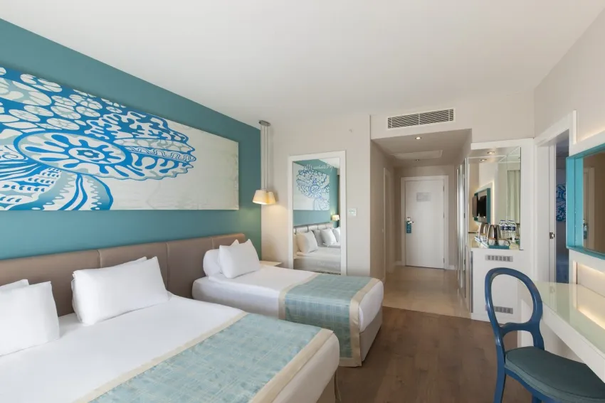 SEASHELL RESORT & SPA HOTEL  5*-10