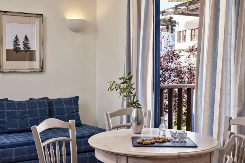 Candia Park Village 4*-9