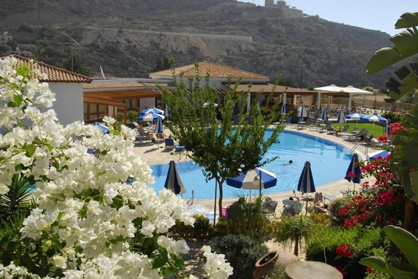 Hylatio Tourist Village 4*-6