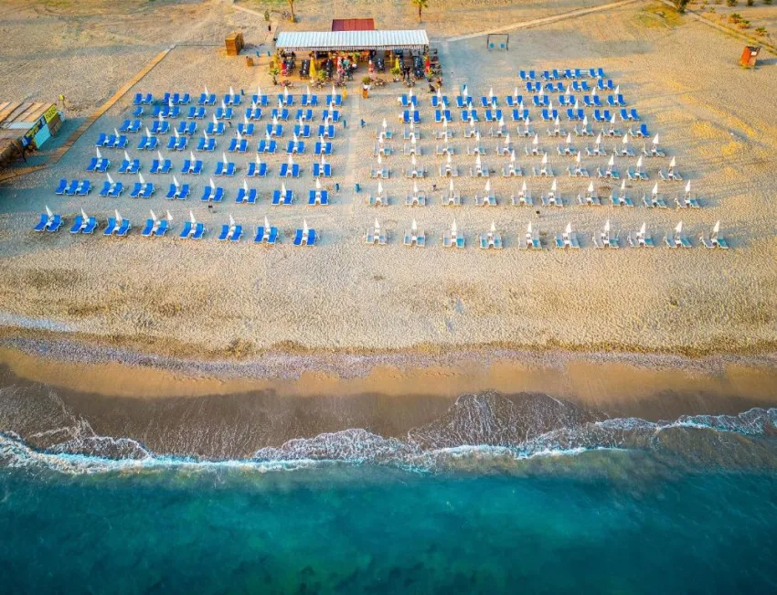 CLUB BIG BLUE SUITE HOTEL  4*-73