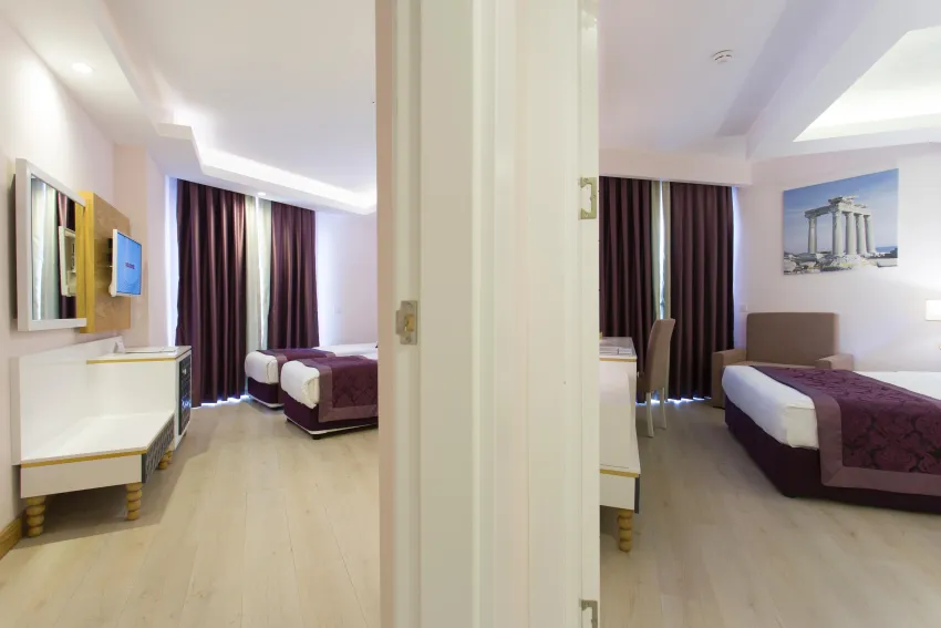 Water Side Resort & Spa 5*-30