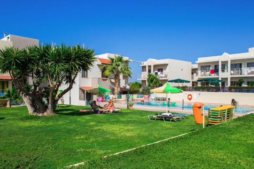 Theoni Apartments 1*-8