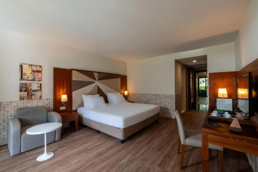 NIRVANA MEDITERRANEAN EXCELLENCE  5*-38