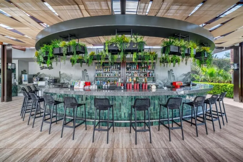 ROYAL GARDEN BEACH HOTEL  5*-28