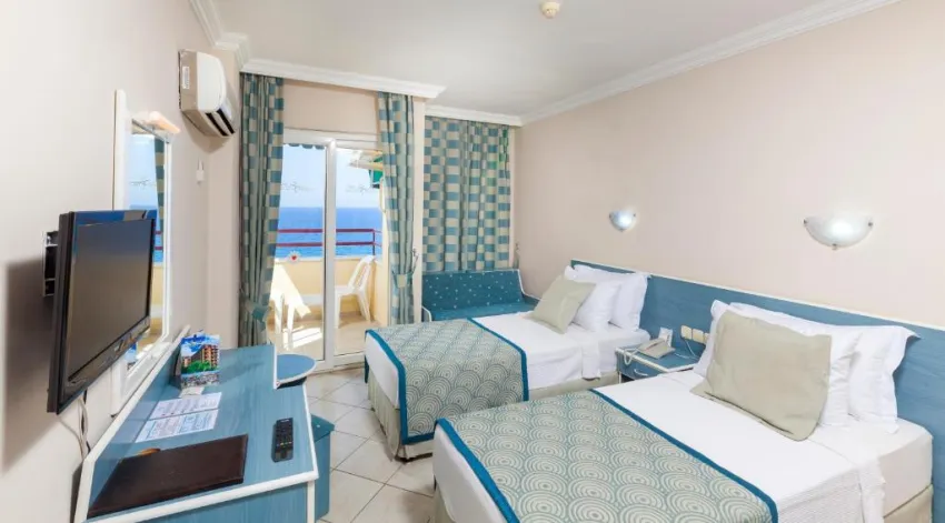 GALAXY BEACH HOTEL  4*-10