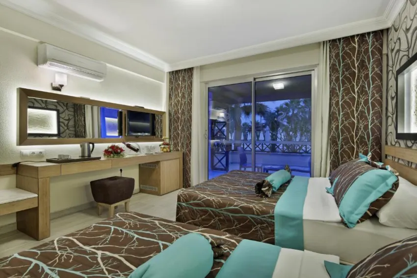 SAPHIR HOTEL & VILLAS  4*-7