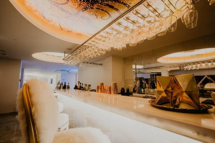 Hotel Napa Suites 4*-7