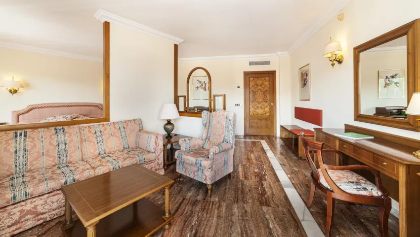 Serrano Palace 5*-51