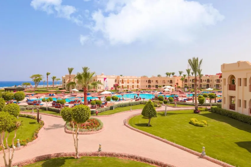 CHARMILLION CLUB RESORT  5*-9