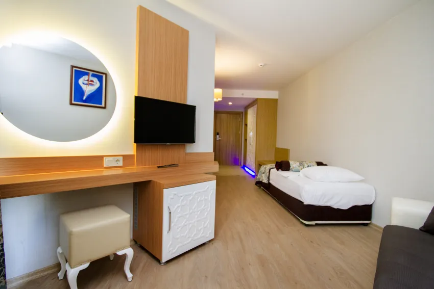 Blue Wave Suit Hotel 4*-9