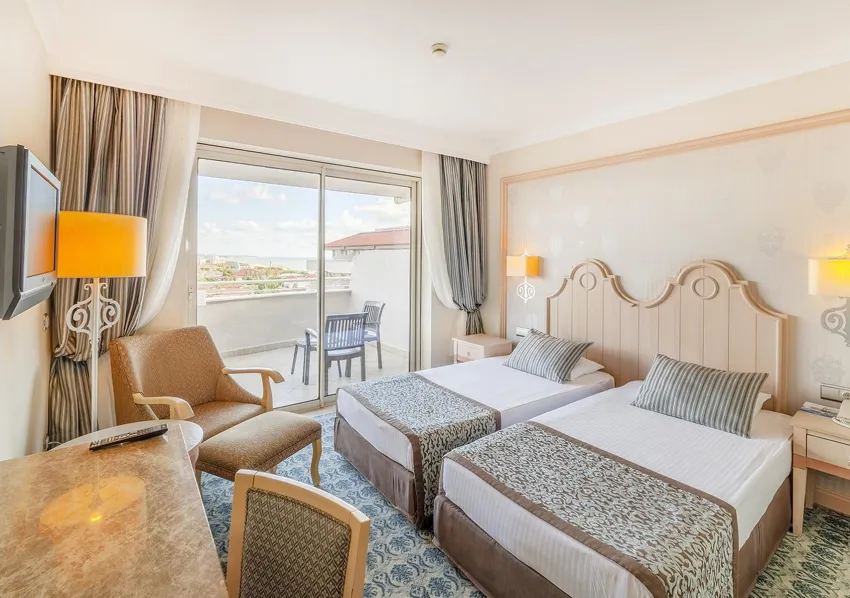 Starlight Resort Hotel 5*-5