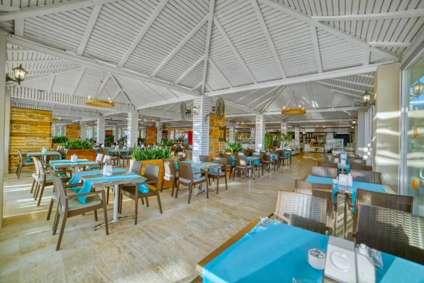JUSTINIANO CLUB PARK CONTI  5*-9