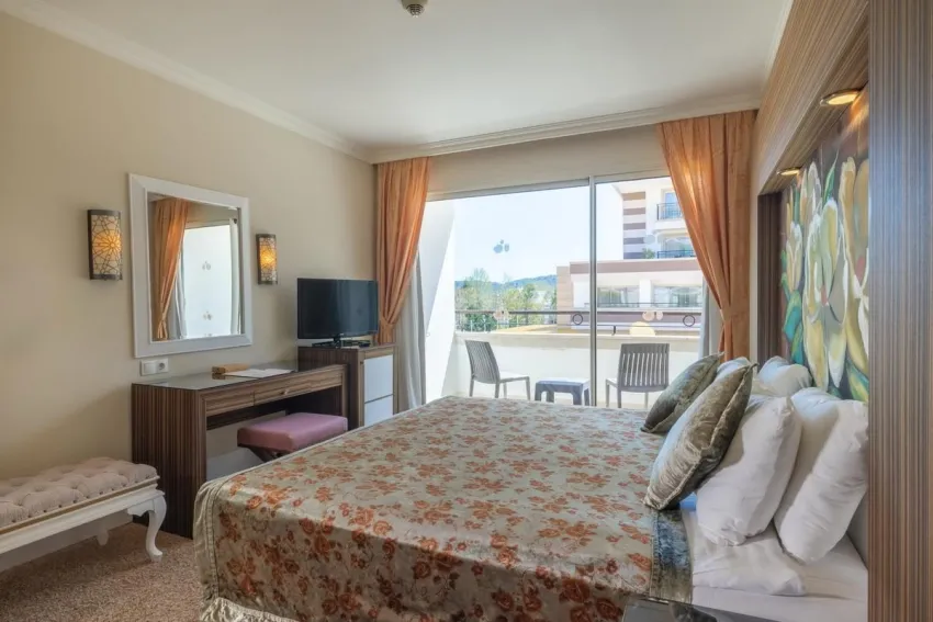 Crystal De Luxe Comfort Collection 5*-24