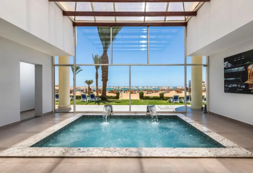 LABRANDA ROYAL MAKADI   5*-10