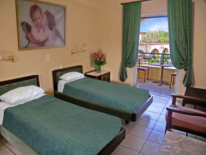 Club Zante Plaza 3*-8