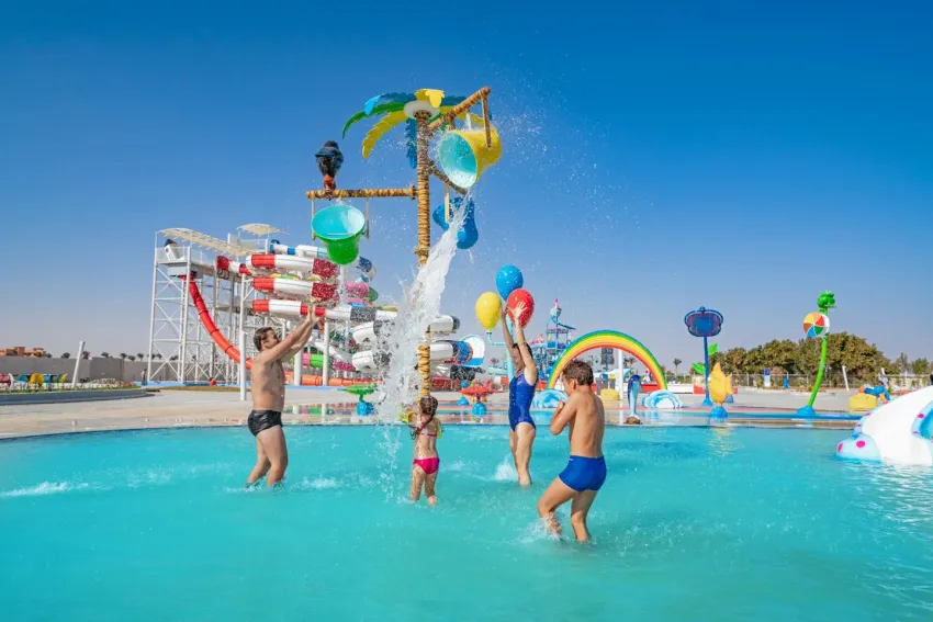 MOVENPICK WATERPARK RESORT & SPA SOMA BAY   5*-10