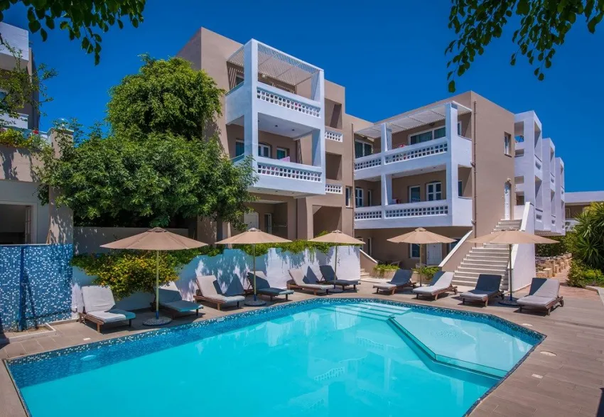 Troulis Apartments 2*-1