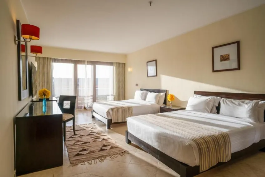 FORT ARABESQUE THE WEST BAY (ADULTS ONLY 16+)  4*-26