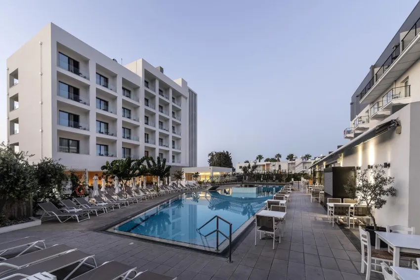 Anemi Hotel & Suites 4*-18