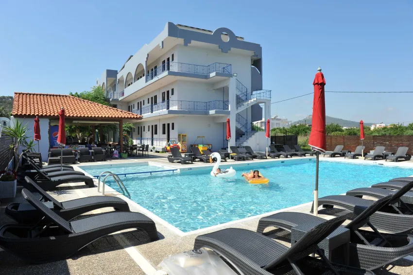 Maritime Apartments 2*-4