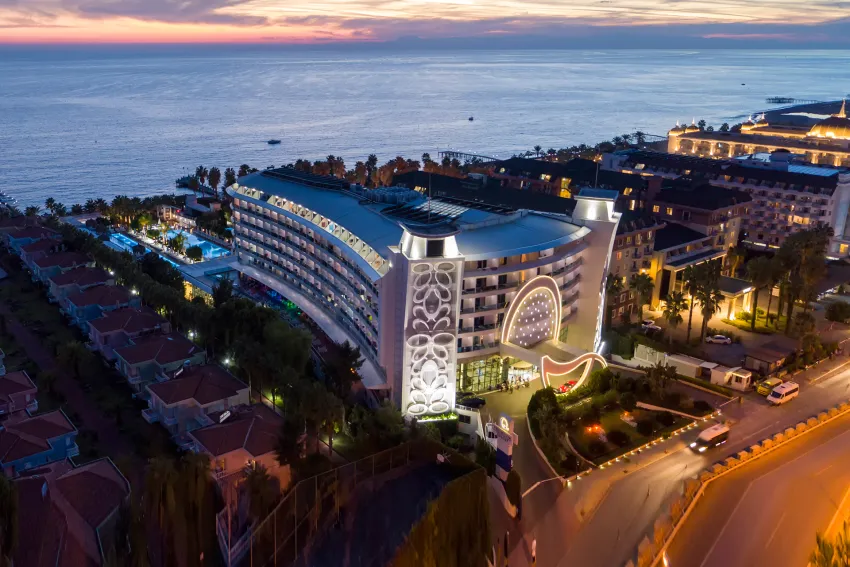 Q PREMIUM RESORT HOTEL  5*-10