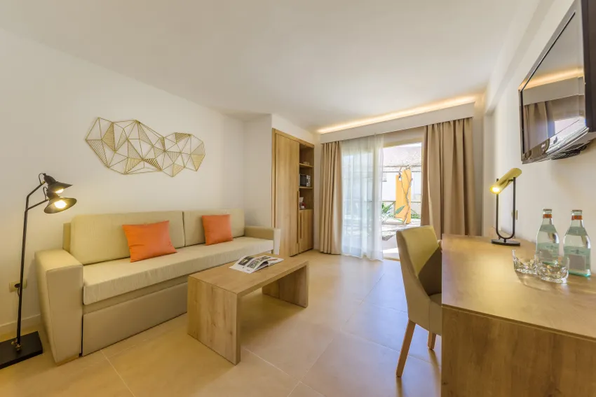 Zafiro Cala Mesquida 4*-212