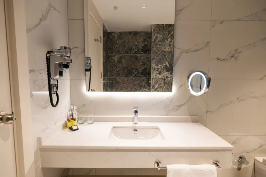 Granada Luxury Red (Adults Only 16+) 5*-18