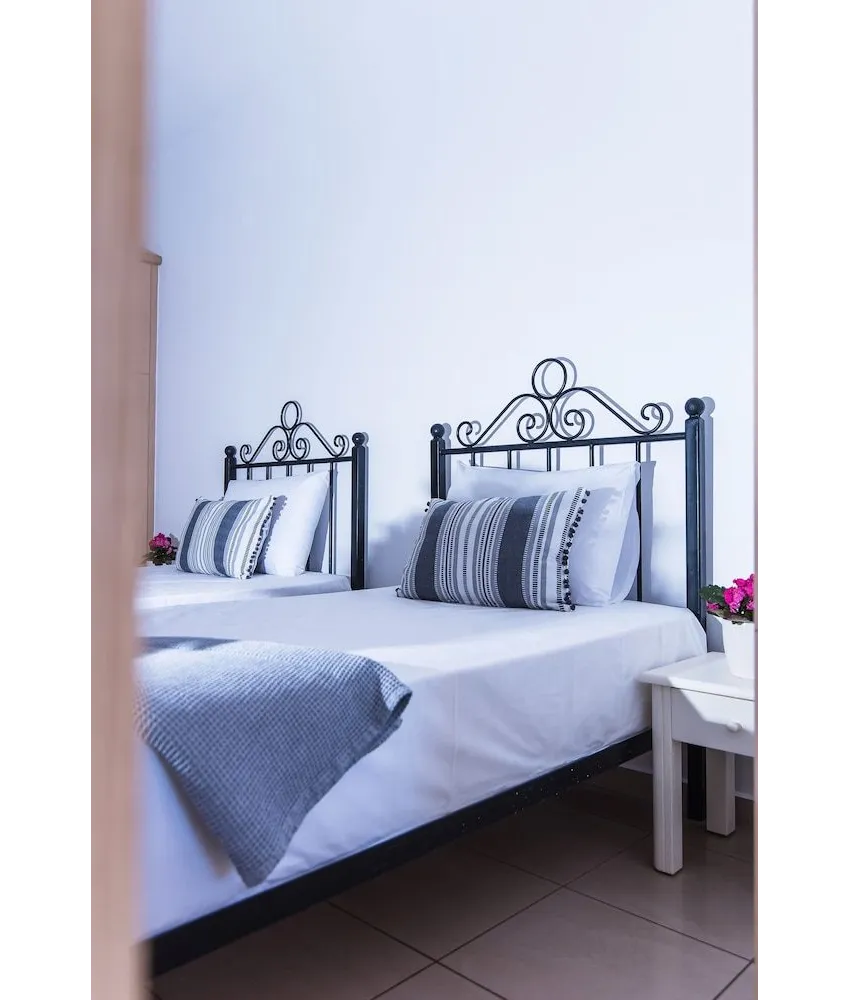 Real Palace Studios 3*-13