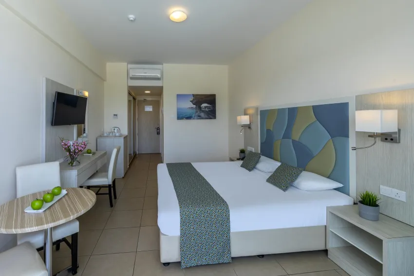 Tofinis Hotel 4*-5