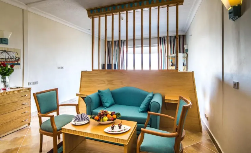 SEAGULL BEACH RESORT  4*-8