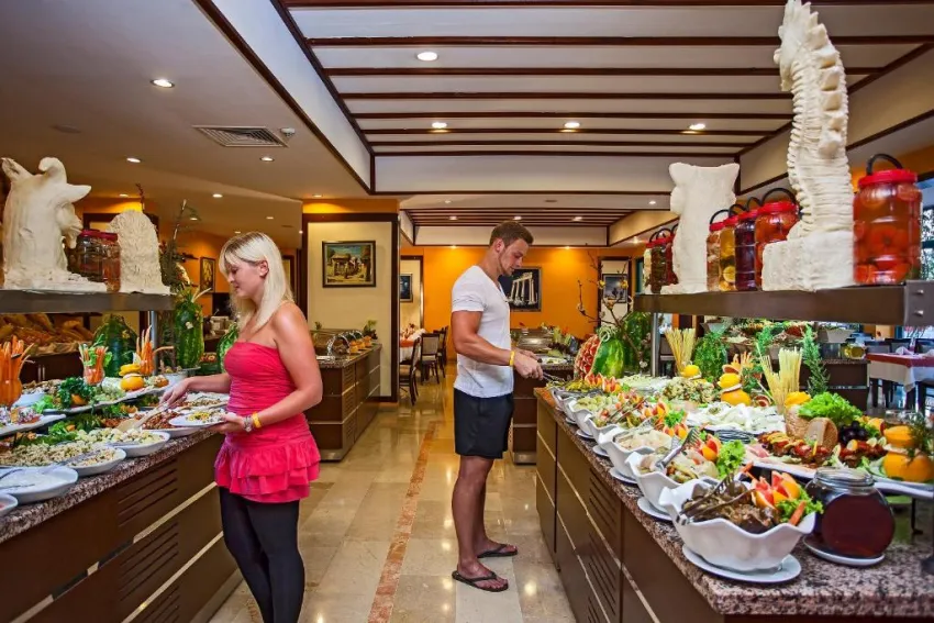 DOSI HOTEL  4*-4