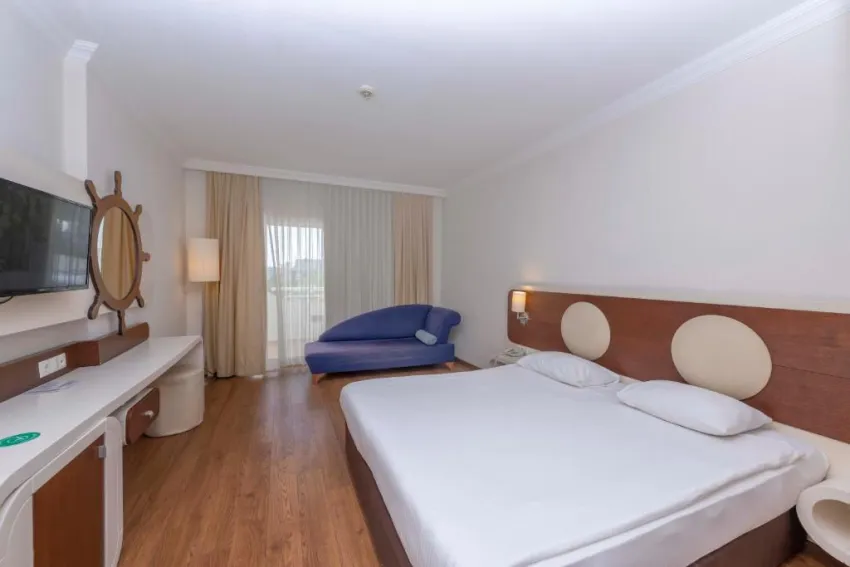 TRANSATLANTIK HOTEL & SPA  5*-29