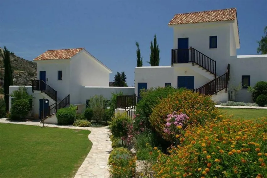 Hylatio Tourist Village 3*-18