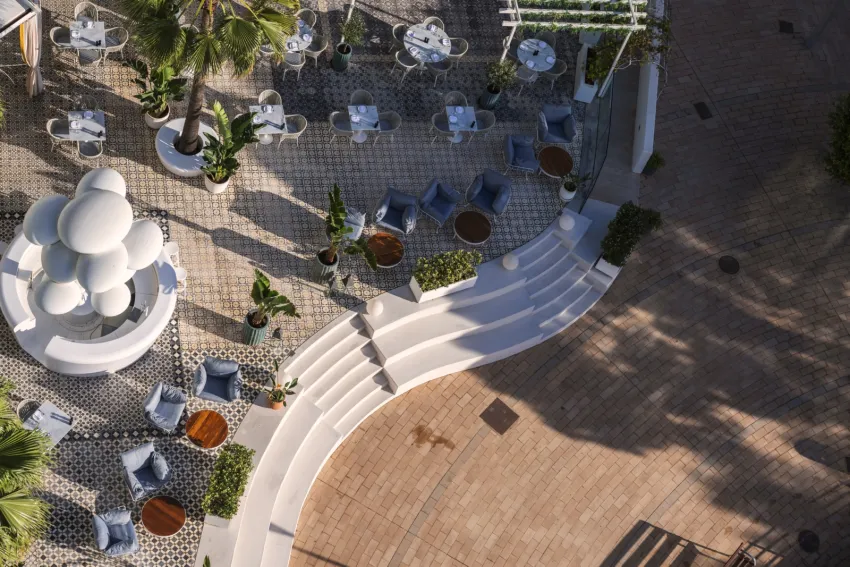 The Donna Portals 5*-65