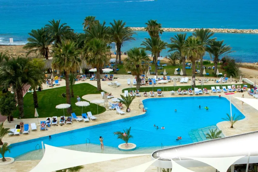 Venus Beach 4*-7