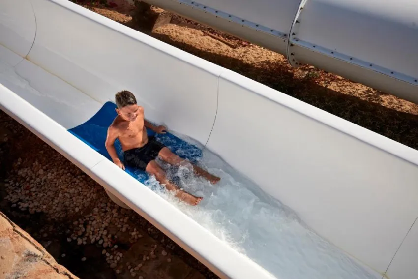 CORAL SEA WATER WORLD  4*-16