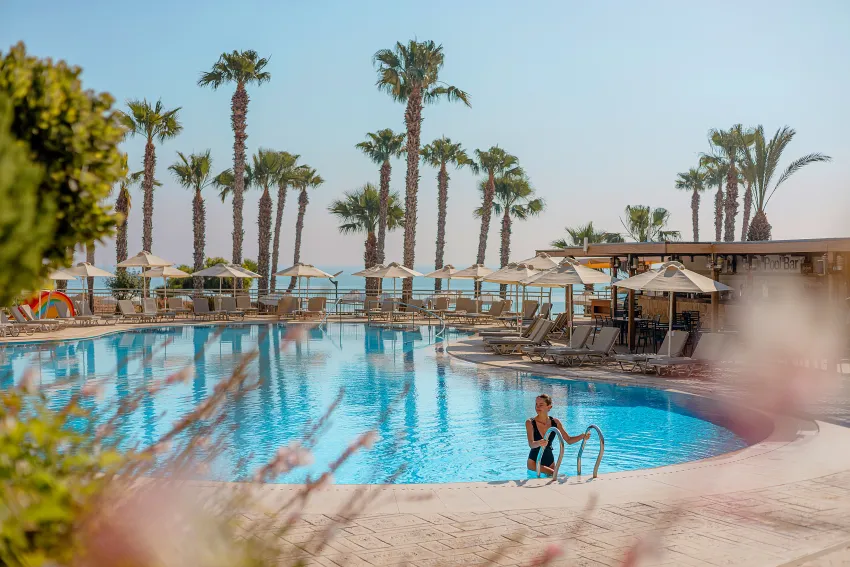 Louis Althea Beach 4*-63