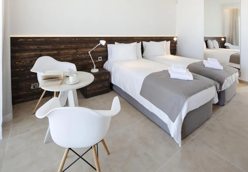 Amphora Hotel and Suites 4*-12