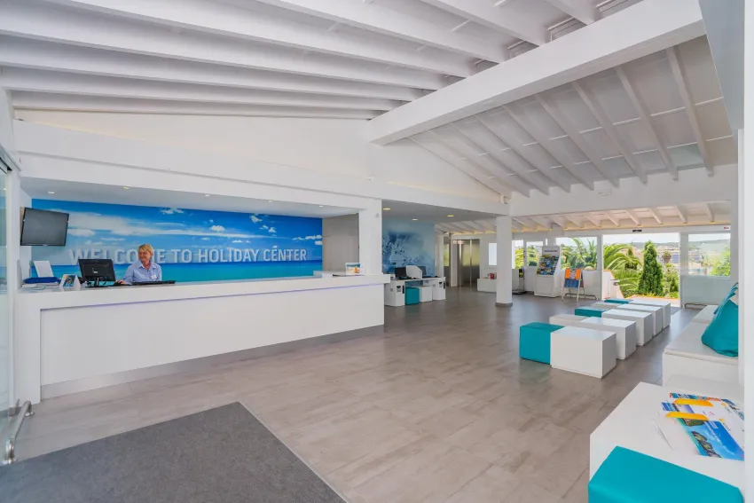 Holiday Center Apart 3*-6