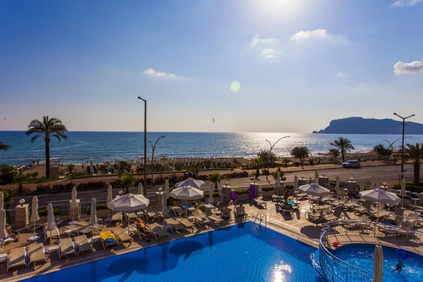 White Gold Hotel 4*-4
