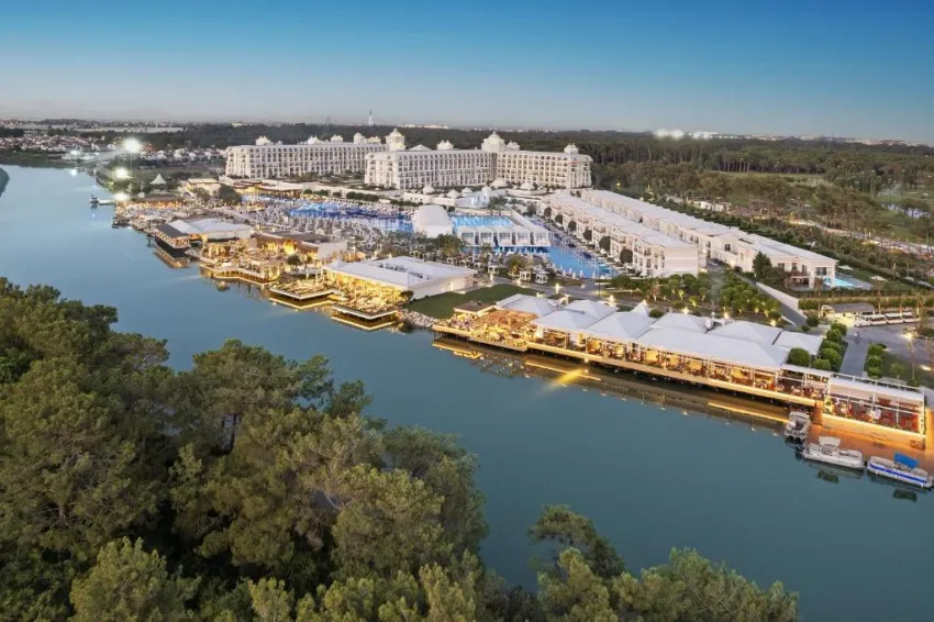 TITANIC DELUXE GOLF BELEK  5*-18