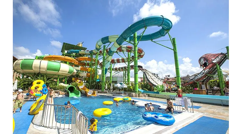 CRYSTAL WATERWORLD RESORT & SPA  5*-38