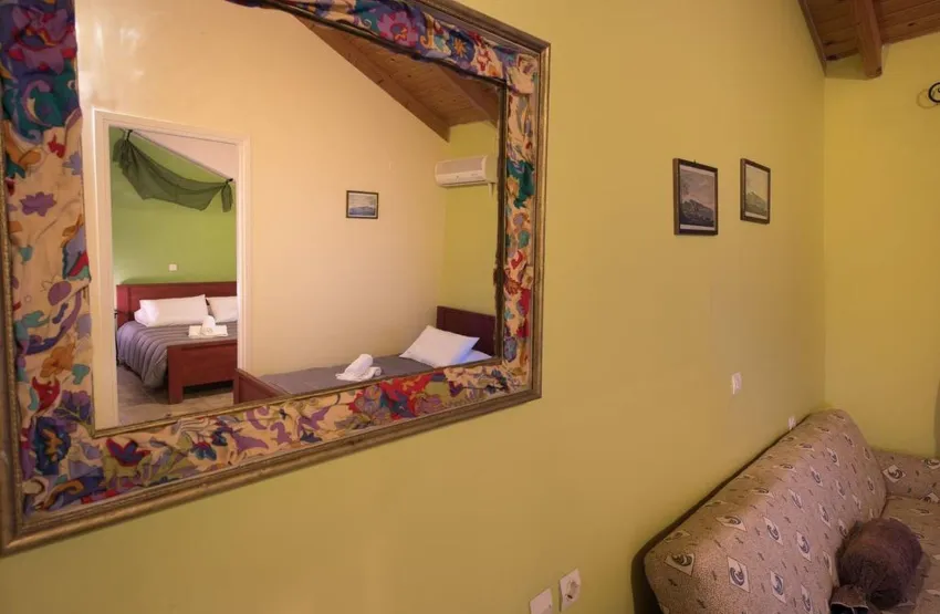 Pension Porto Tsi Ostrias 3*-13