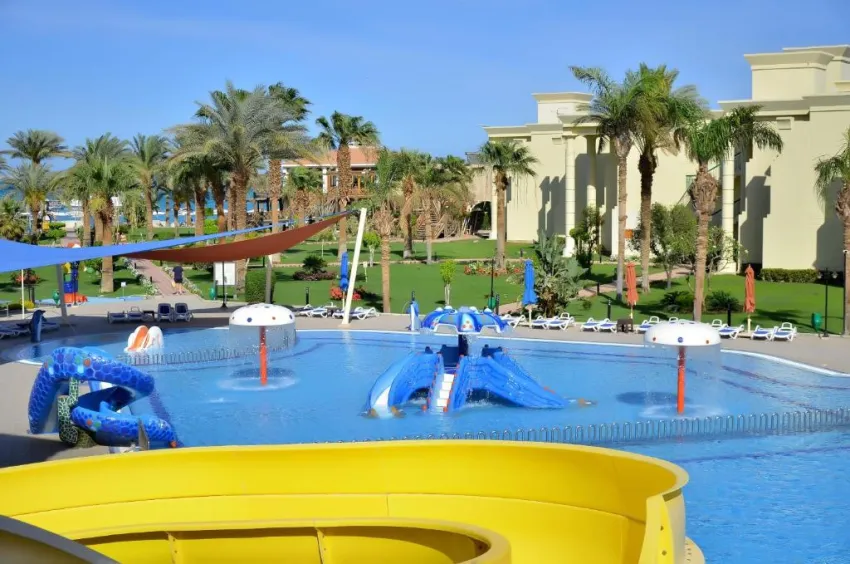 SWISS INN HURGHADA RESORT  5*-45