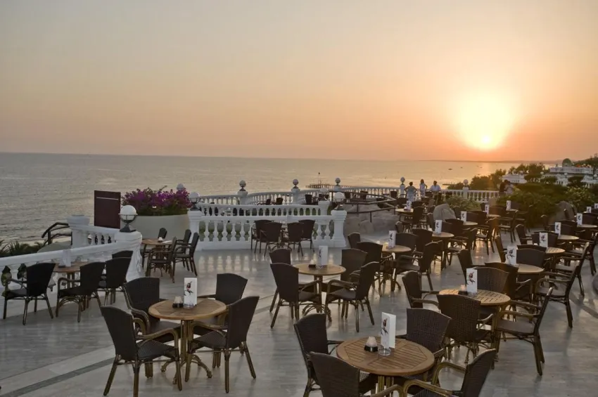 Sunrise Queen Luxury Hotel 5*-7