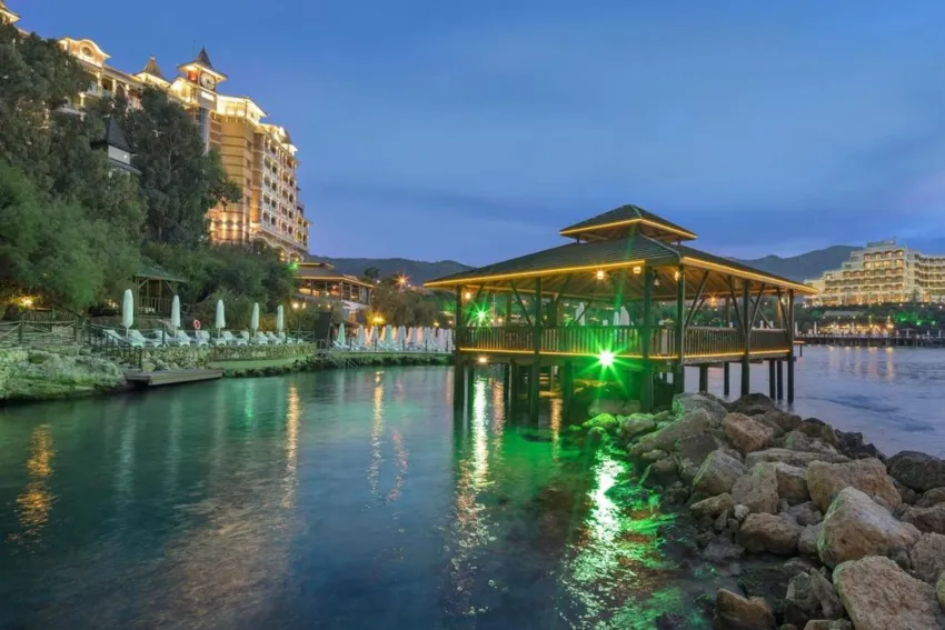 Merit Crystal Cove Hotel 5*-7