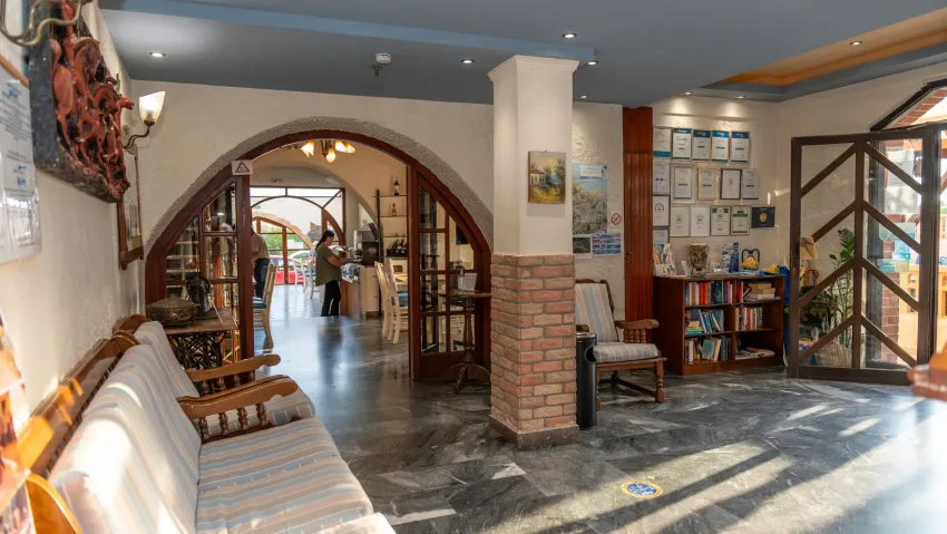 Evina Rooms and Suites 3*-10