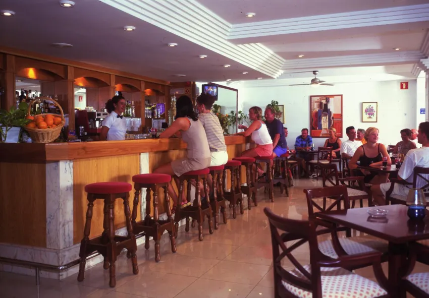 Amoros Hotel 3*-8