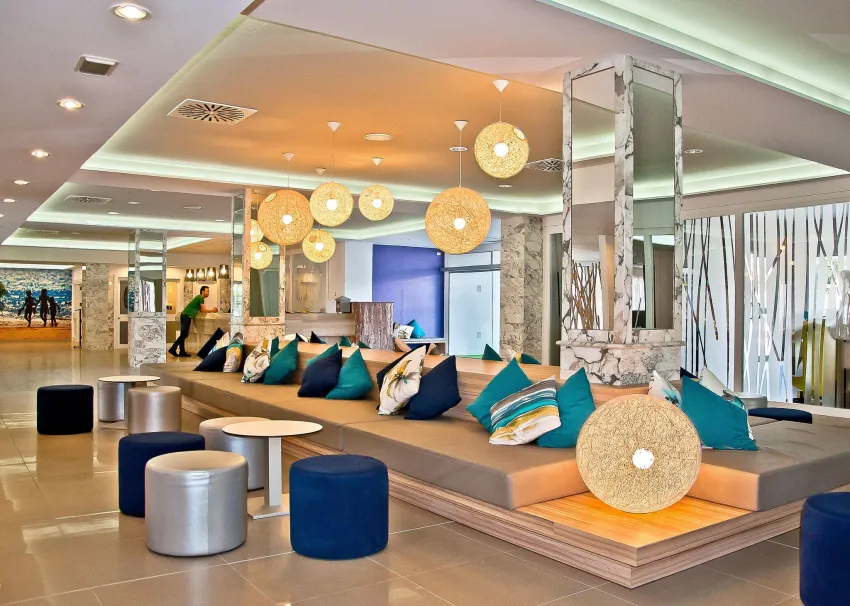 BQ Delfin Azul 3*-16